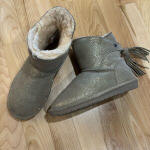 Bearpaw size 13 shimmer booties like new